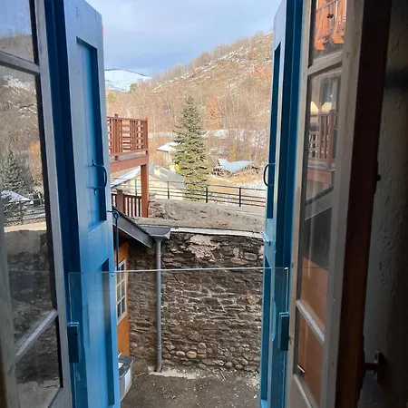 Horská chata Cozy Next To Slopes *