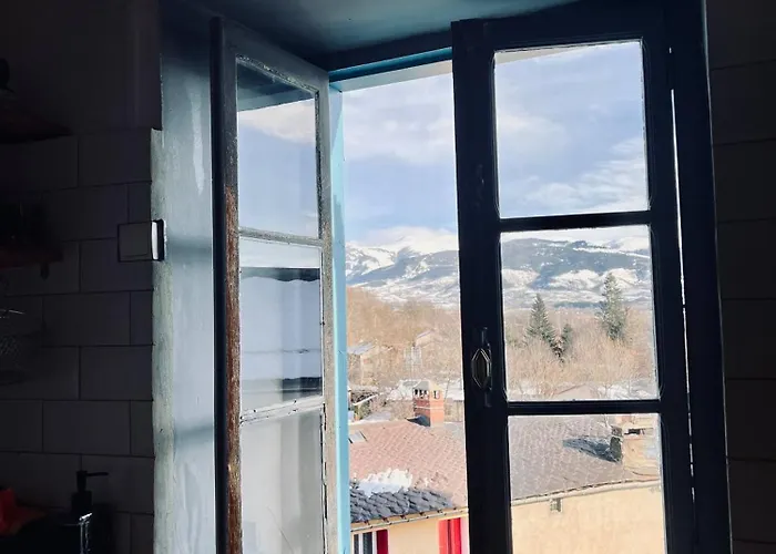 Cozy Next To Slopes Chalet